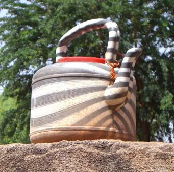Plastic kettle